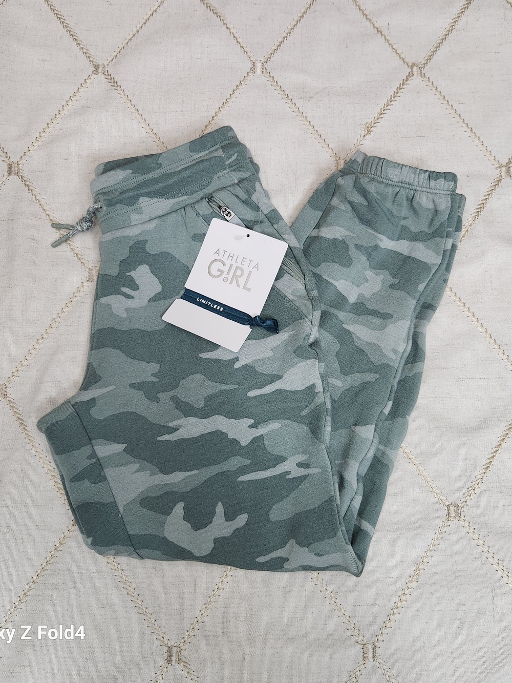 Athleta‎ Girl Warm Up Camo Jogger Pants Camouflage Sweatpants NWT XS 6